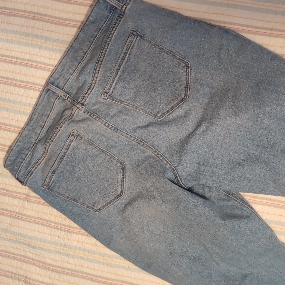 Old Navy Sky Blue Straight Leg Jeans - Picture 7 of 7